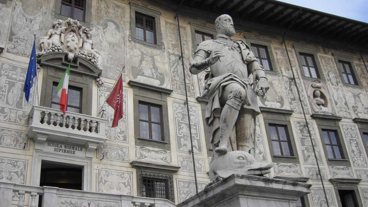 Immagine di L’invettiva passatista delle tre neodiplomate alla Normale di Pisa