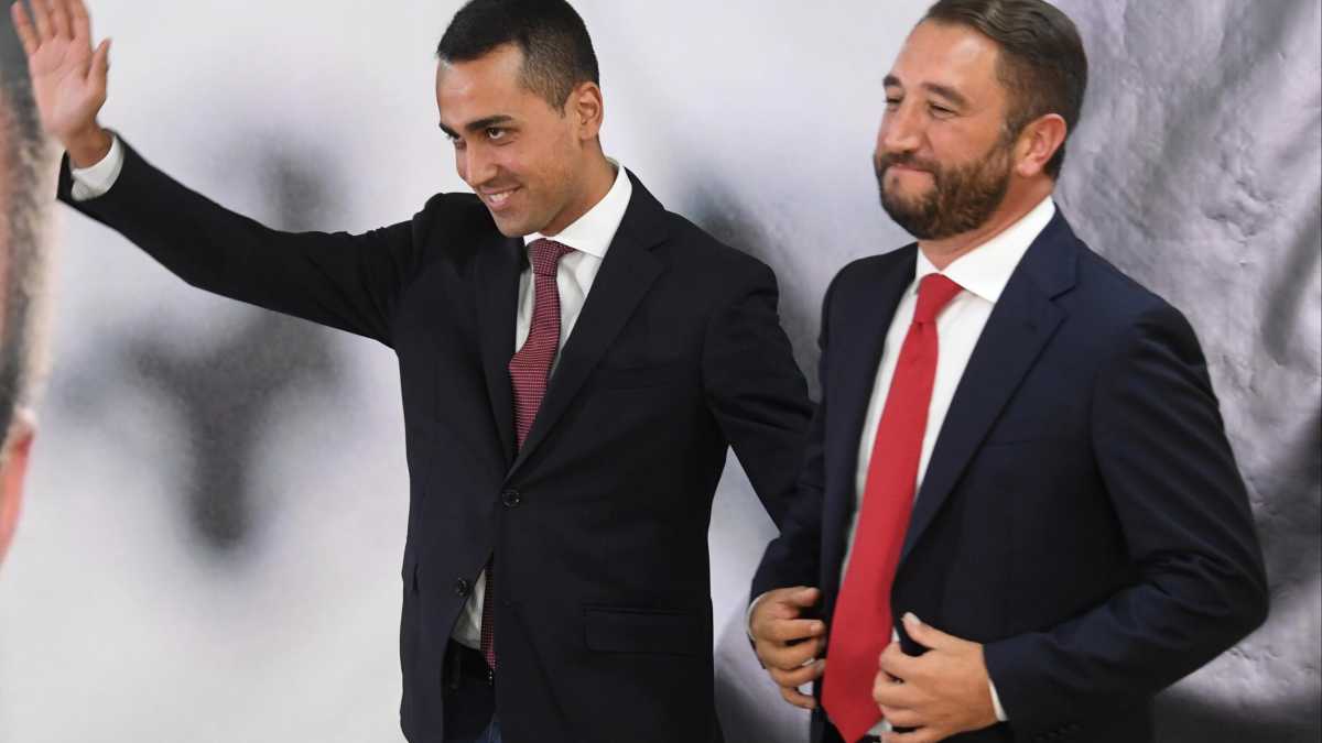 Immagine di Sicilia, Cancelleri lancia lo schema Draghi. Ma il M5s: no, è una caponata indigesta