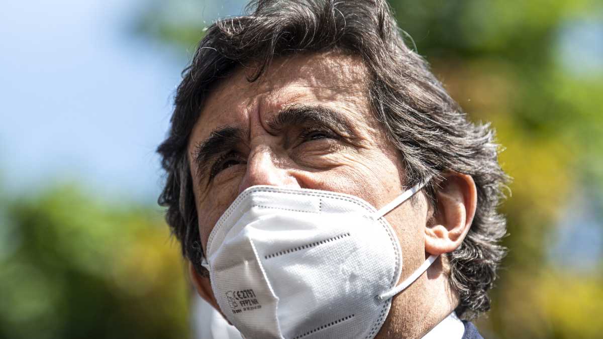 Immagine di Il milieu milanese teme che la rissa Rcs-Blackstone sia un guaio per gli affari
