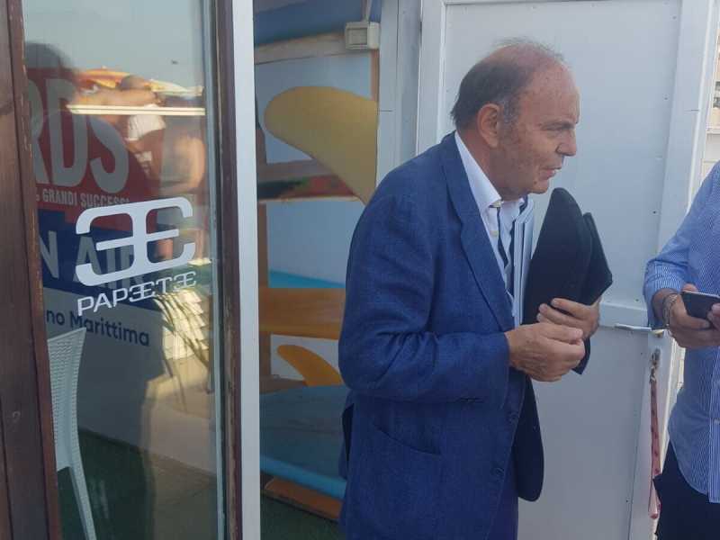 Vespa piomba al Papeete: "E' un mondo che va visto e non demonizzato"