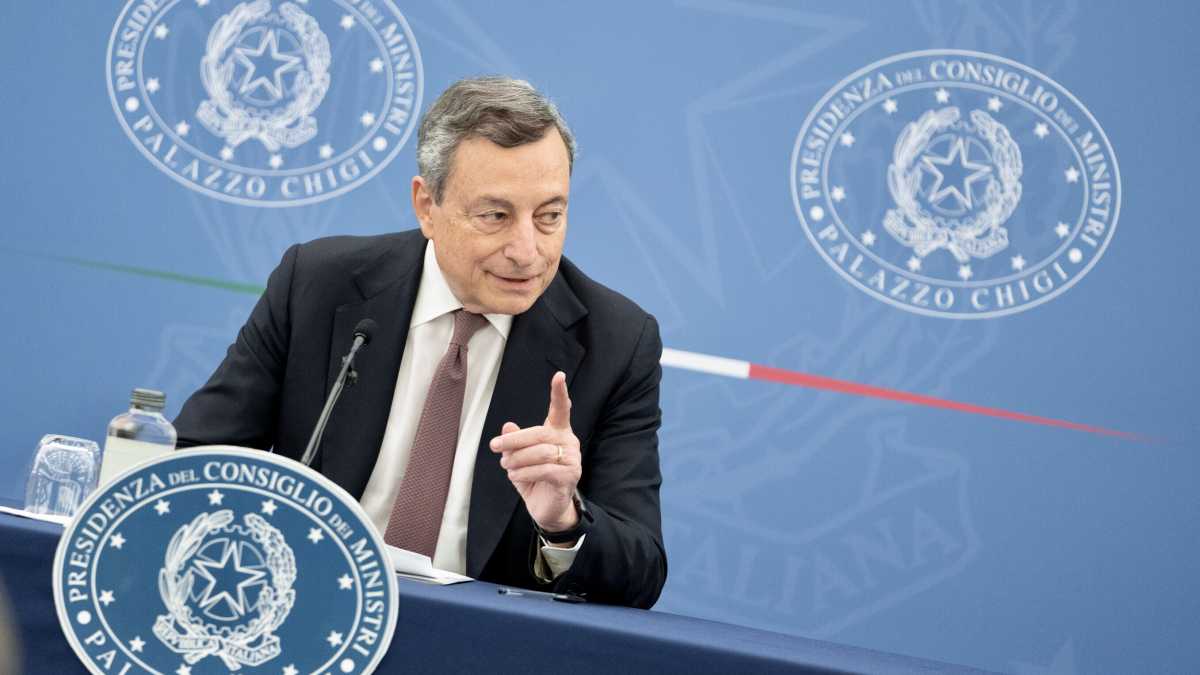 Immagine di Così Draghi piega Salvini sul green pass, e nella Lega scoppia il dissenso
