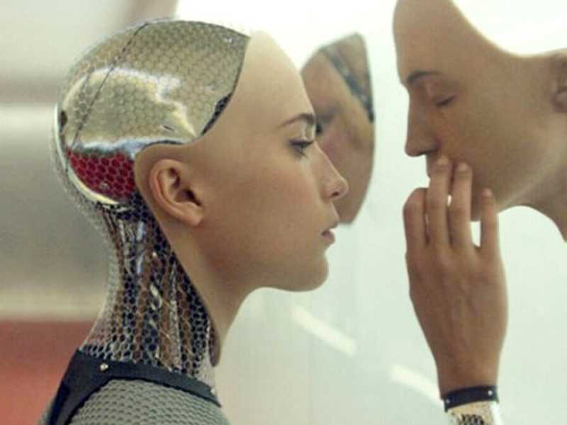 Una scena di Ex Machina, film del 2015 scritto e diretto da Alex Garland&nbsp;<br />