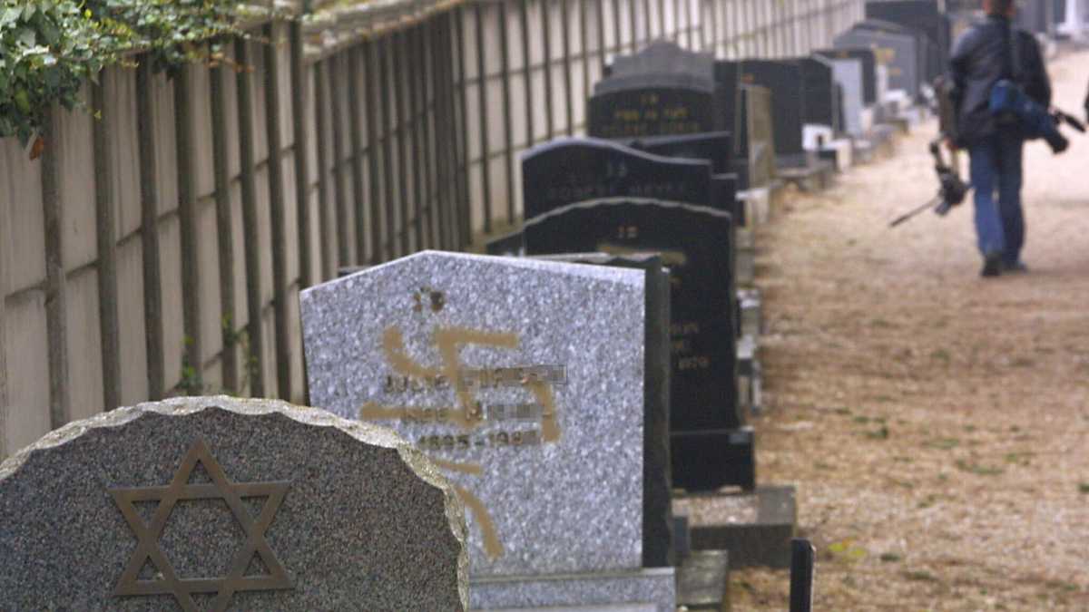 Immagine di "Ils sont partout", il sito antisemita che fa vergognare la Francia