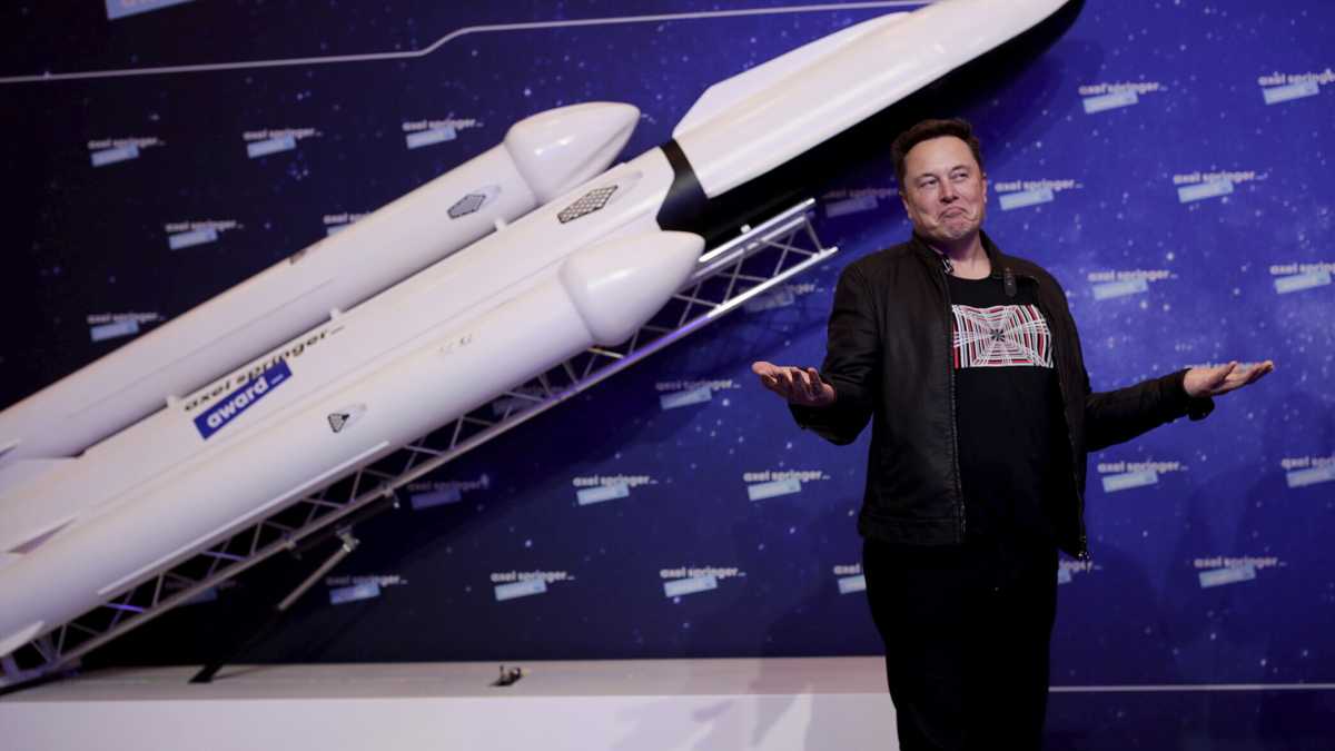 Immagine di Musk a riveder Stellantis