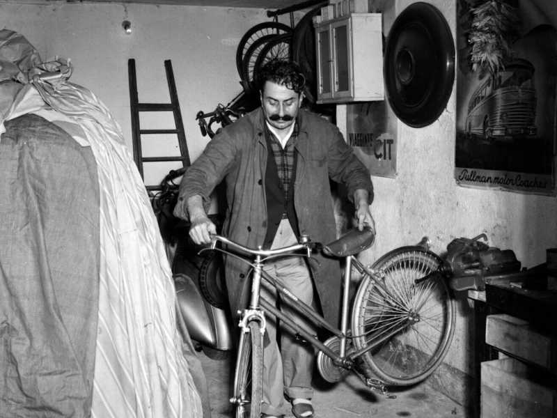 La fetta di terra che sta tra il Po e l’Appennino per tutti oggi è il Mondo piccolo, l’invenzione di Giovannino Guareschi (foto archivio LaPresse) <br />