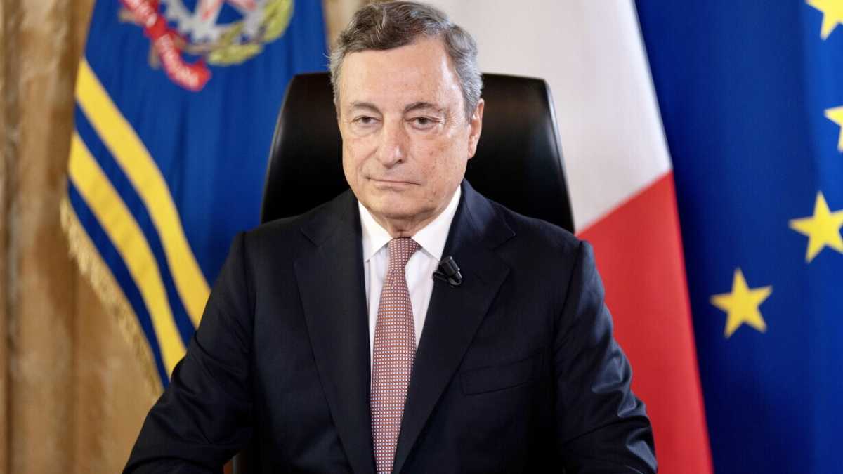 Immagine di Draghi annuncia un asse con Merkel per risolvere la crisi in Afghanistan. Il ruolo di Russia e Cina