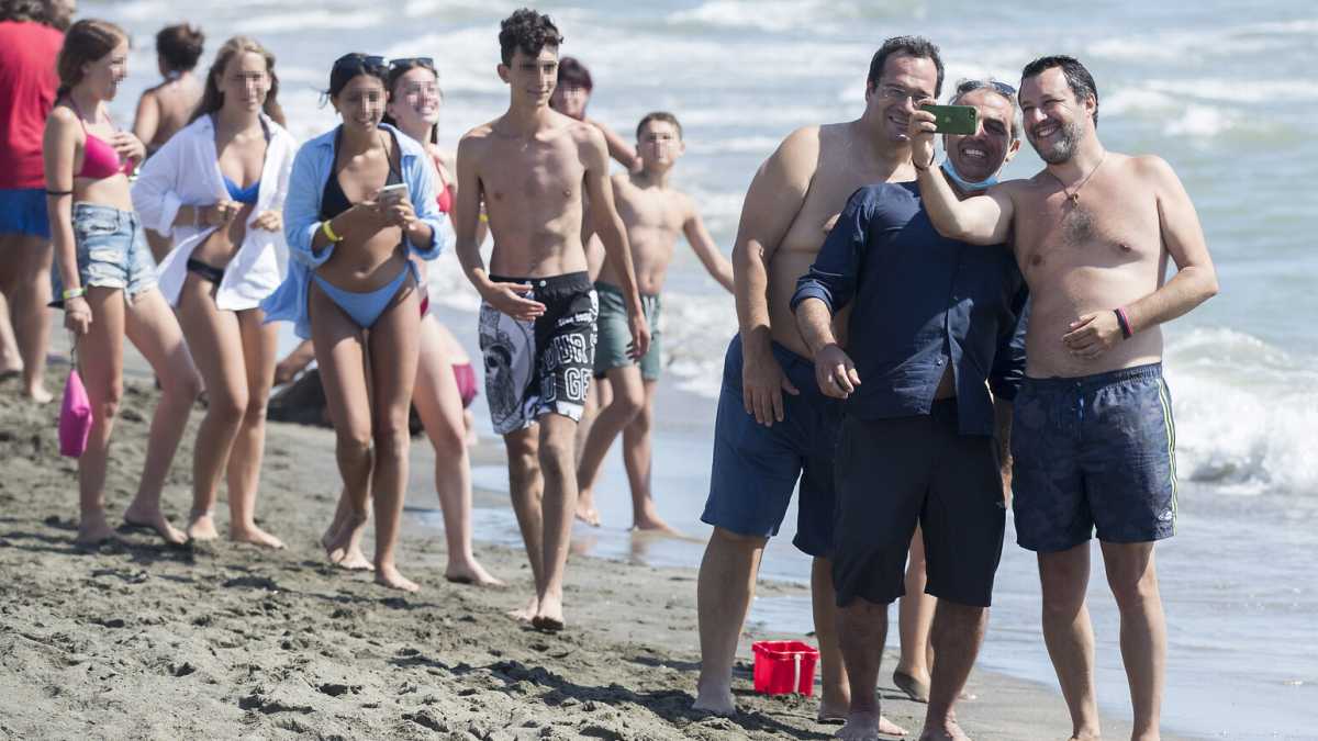 Immagine di "Non sono fascisti ma asini. Durigon torni alla lavagna". Parla la storica Mirella Serri