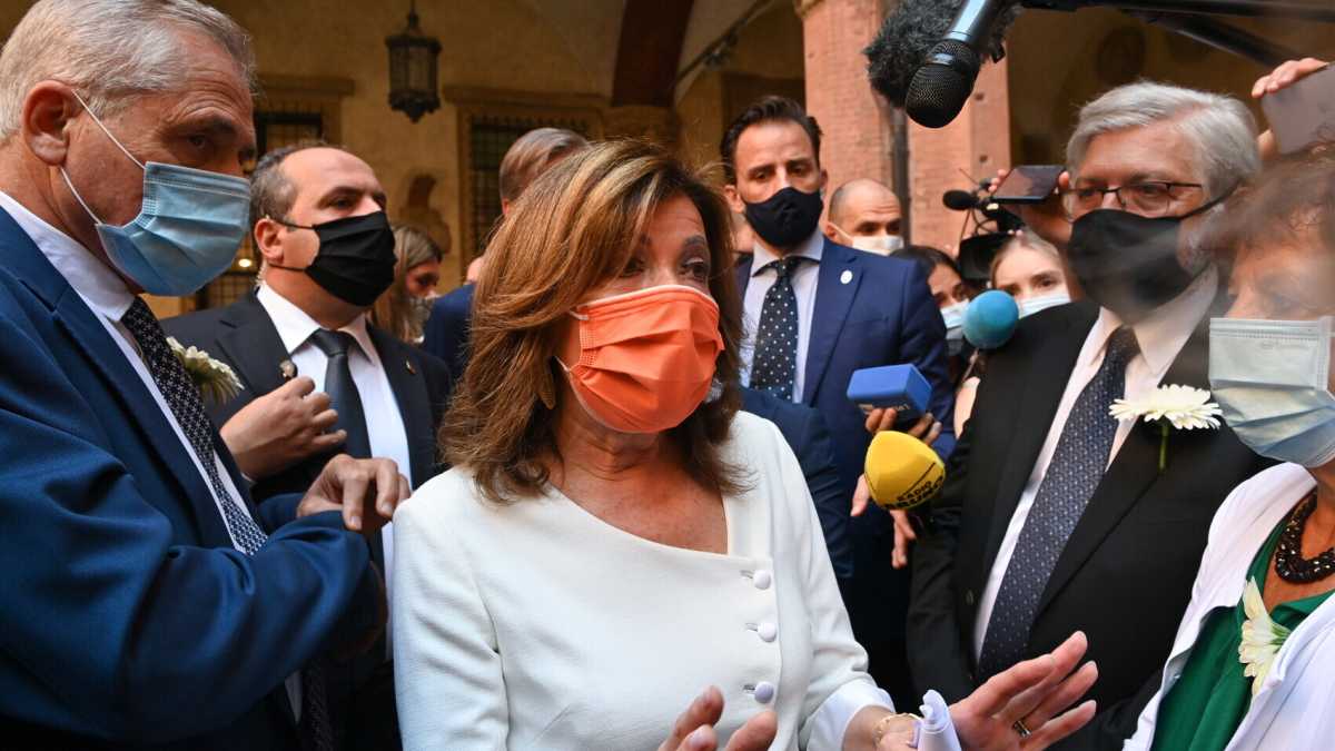 Immagine di Maria Elisabetta Alberti Casellati, la scarica dello stato