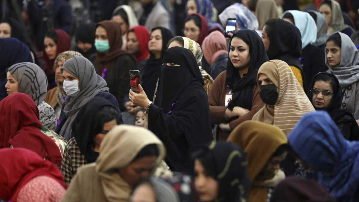 Immagine di “Le donne di Kabul rischiano la vita. Apriamo corridoi umanitari”