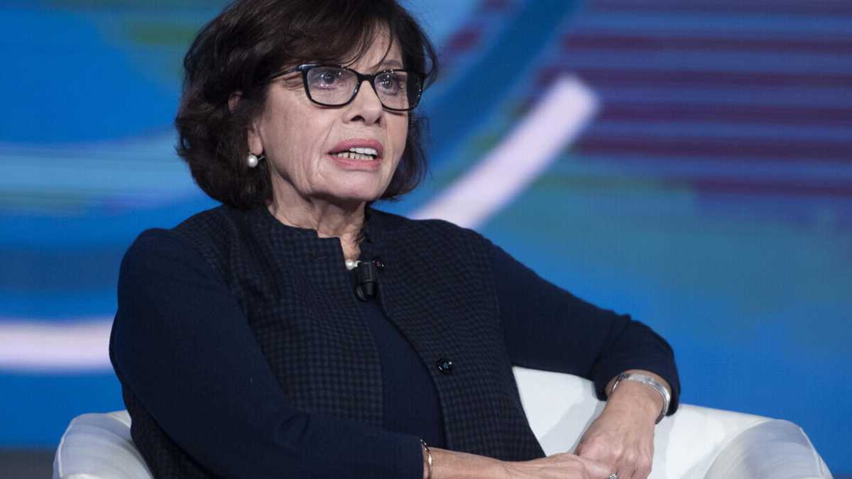 Immagine di Le due Rose di Ritanna Armeni