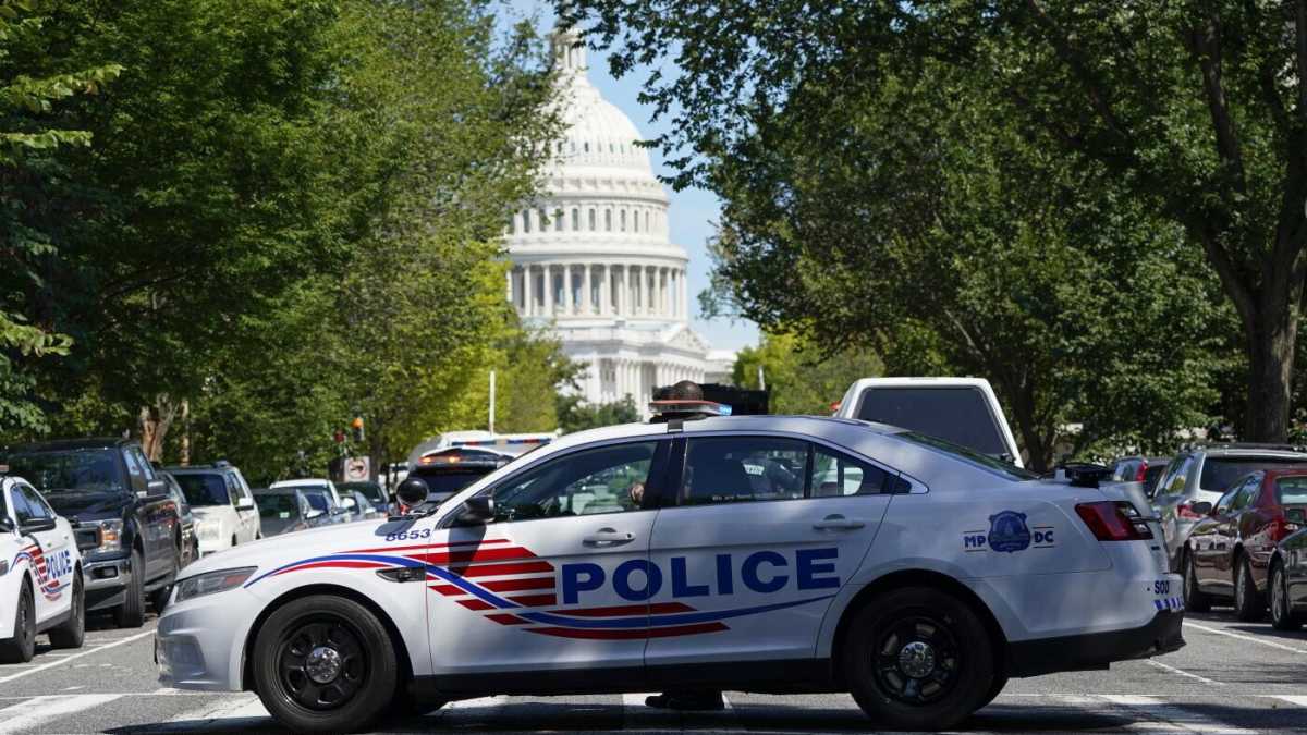 Immagine di L'uomo che minacciava di far esplodere una bomba vicino Capitol Hill si è arreso