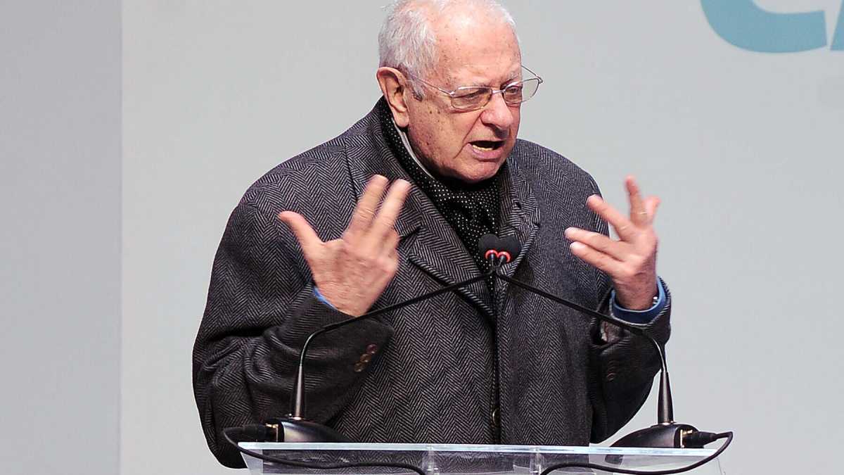 Immagine di Luigi Berlinguer: "La scuola è in confusione. Non è così che si riparte. Draghi sia risoluto"