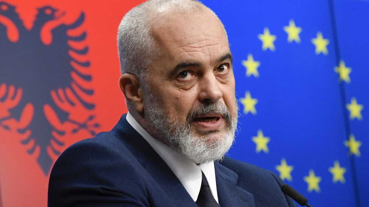 Immagine di "All'Italia dico che accogliere i rifugiati afghani è un dovere". Parla Edi Rama