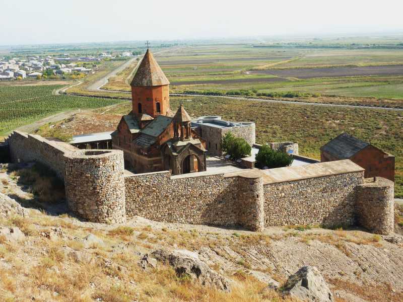 Il monastero di Khor Virap in Armenia (Wikipedia) 