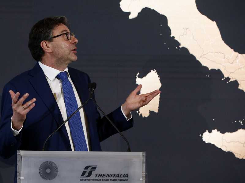 Giorgetti boccia la bozza Orlando sulle delocalizzazioni