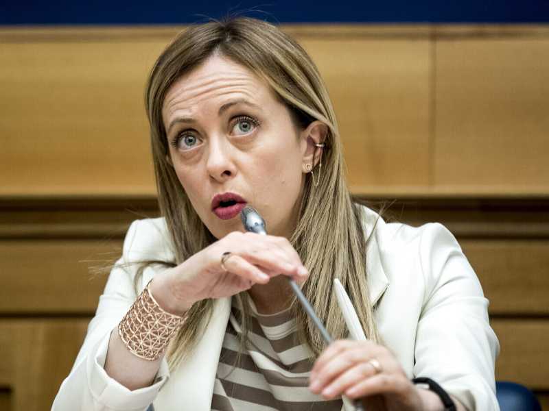 Le pericolose bugie di Giorgia Meloni sui vaccini