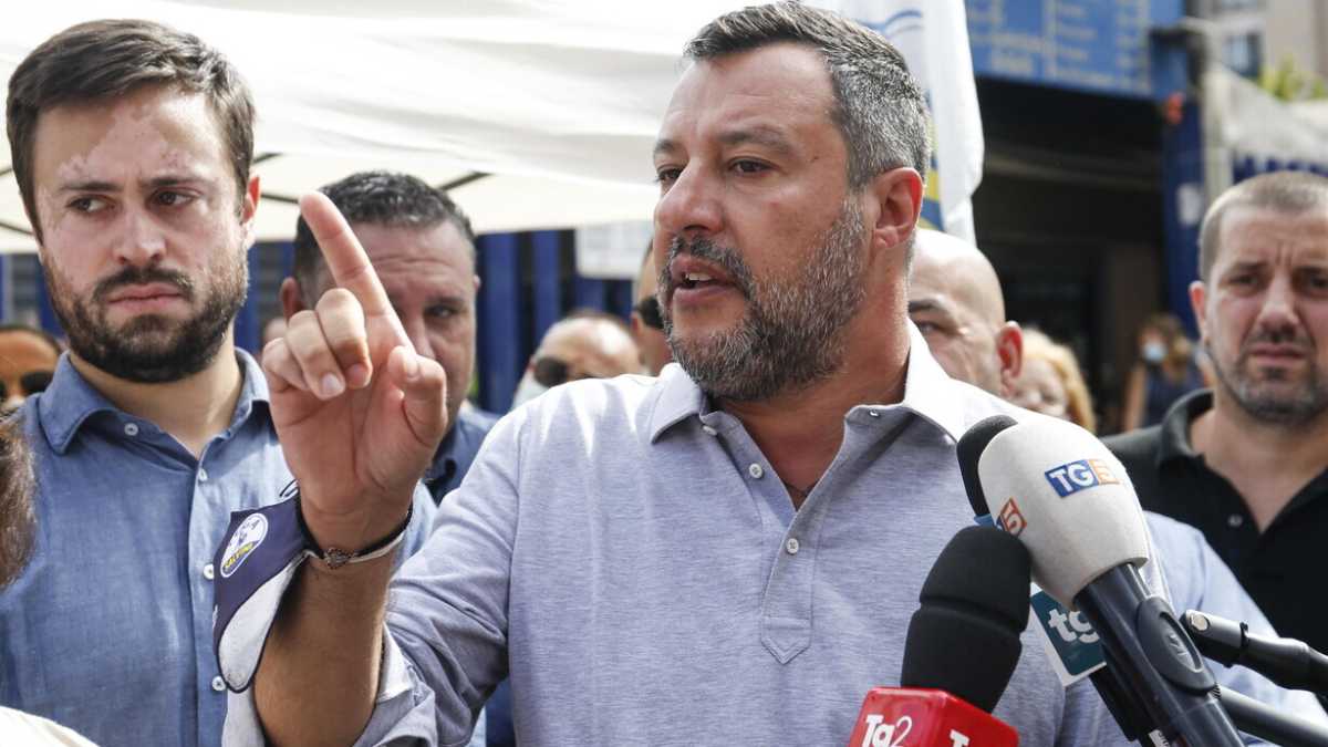 Immagine di L'altro virus che infetta la Lega: sospesa tra Giorgetti, no vax e "club Salvini"