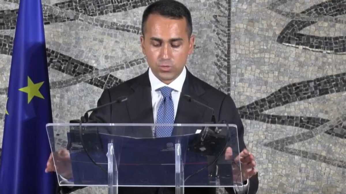 Immagine di Di Maio incontra Lavrov: "Il dialogo con Mosca è imprescindibile"