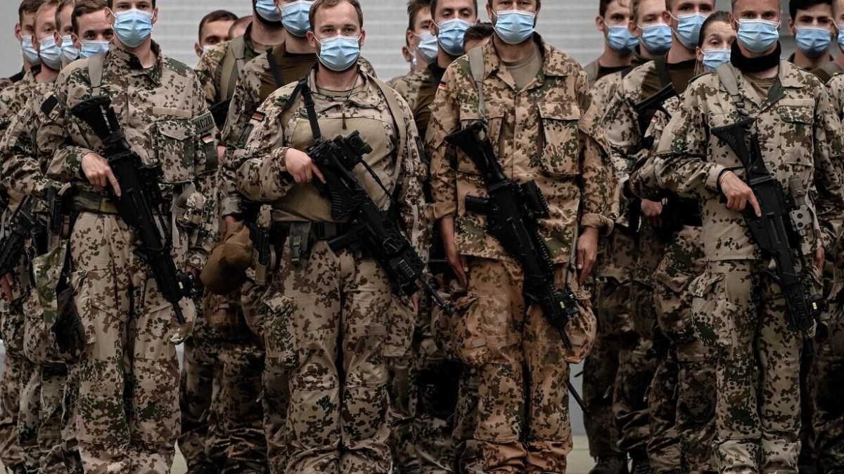 Immagine di L’esercito europeo serve. Il modello c’è già: ampliare le agenzie come Frontex
