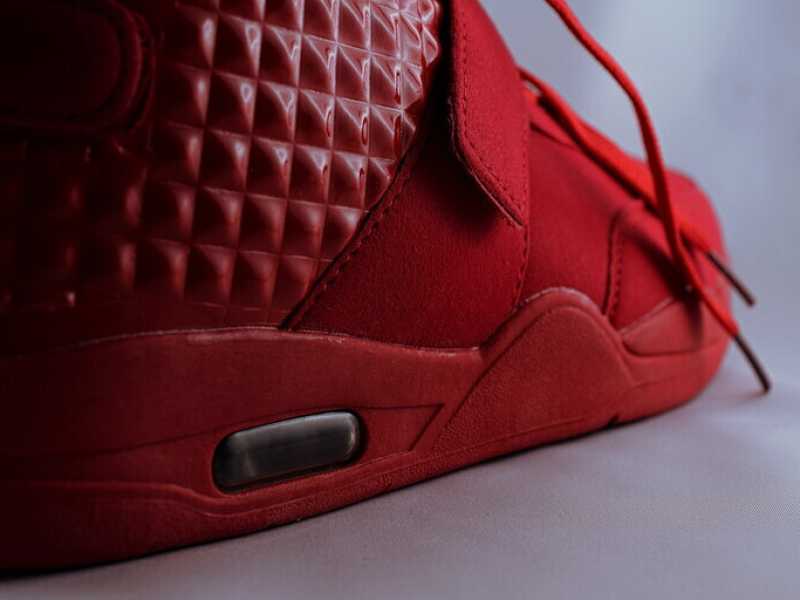 Un certo mondo calza sneaker