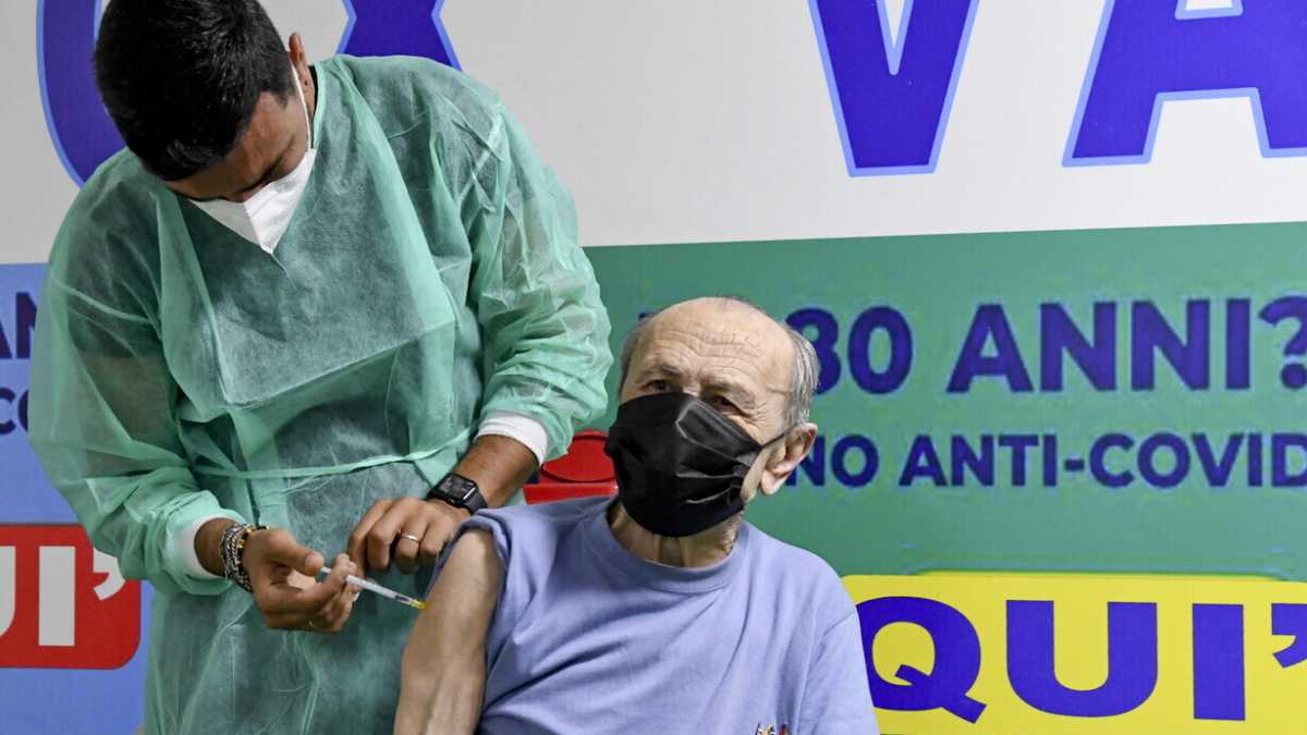 Immagine di Quando e per chi ci sarà la terza dose di vaccino?