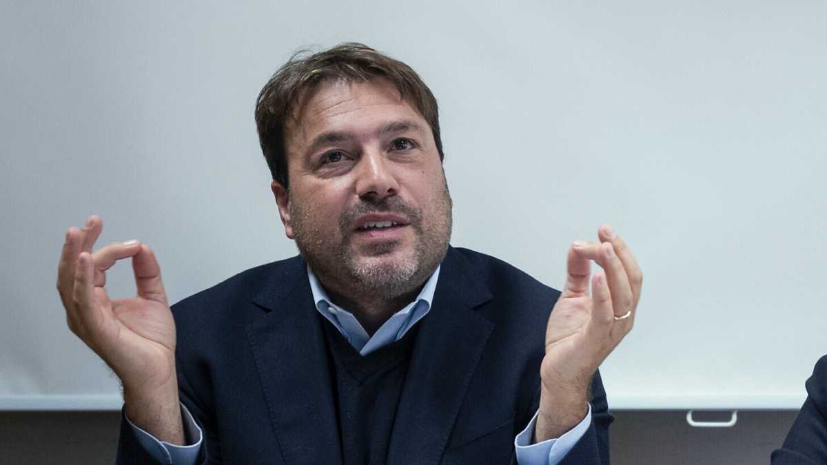 Immagine di A usare la clessidra, Montanari e Raimo si sono slogati i polsi