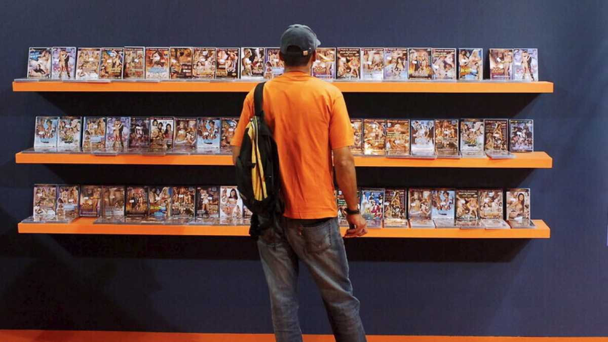 Immagine di Nonostante i contenuti gratis online, i nostalgici delle riviste porno ci sono eccome