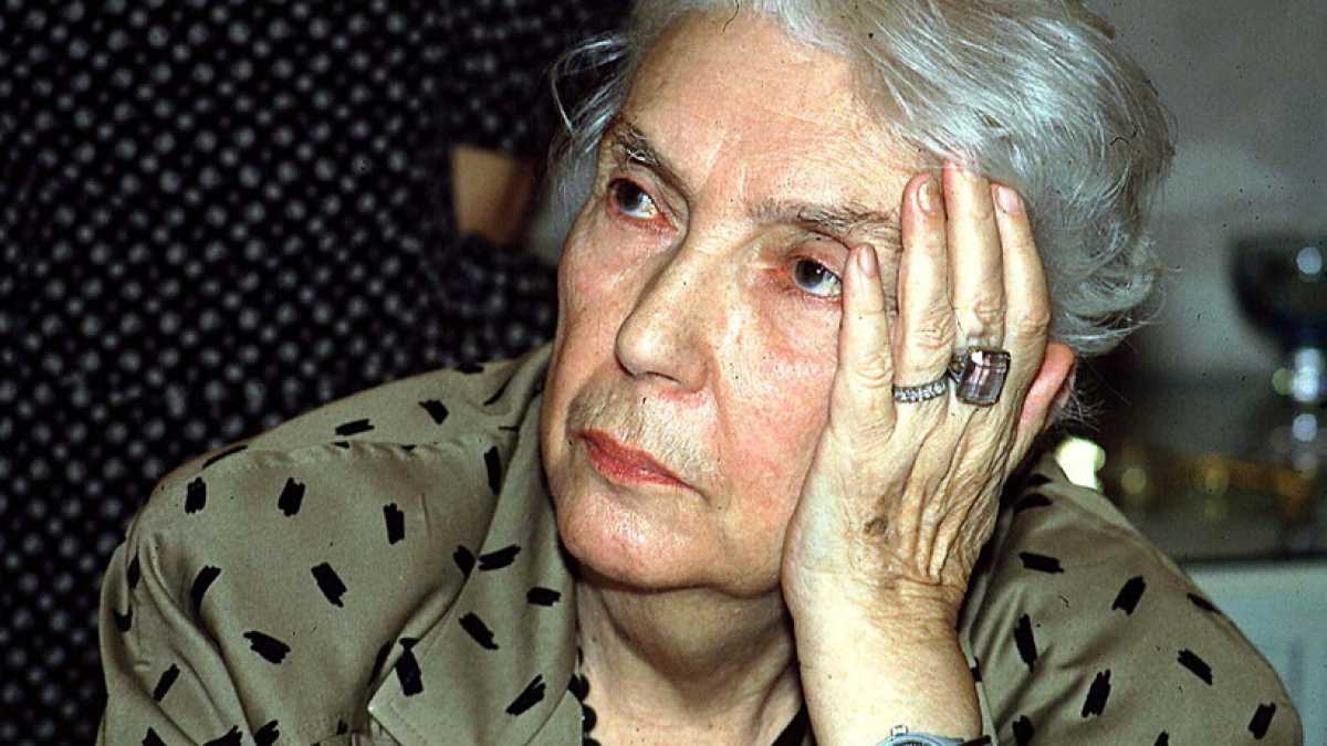 Immagine di Nell’esordio di Lalla Romano, il rapporto quasi mistico tra “serva e padrona”