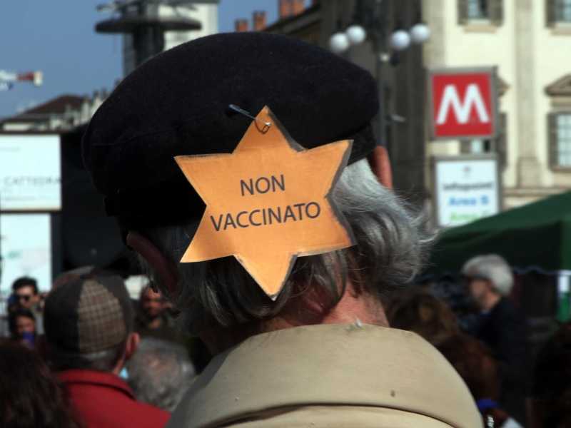 Un bestseller contro il complotto sanitario mondiale. Chiamatelo “Mein Vax”