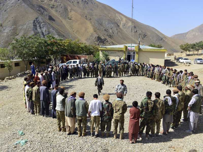 Miliziani di Ahmad Massud nella valle del Panjshir (LaPresse)&nbsp;