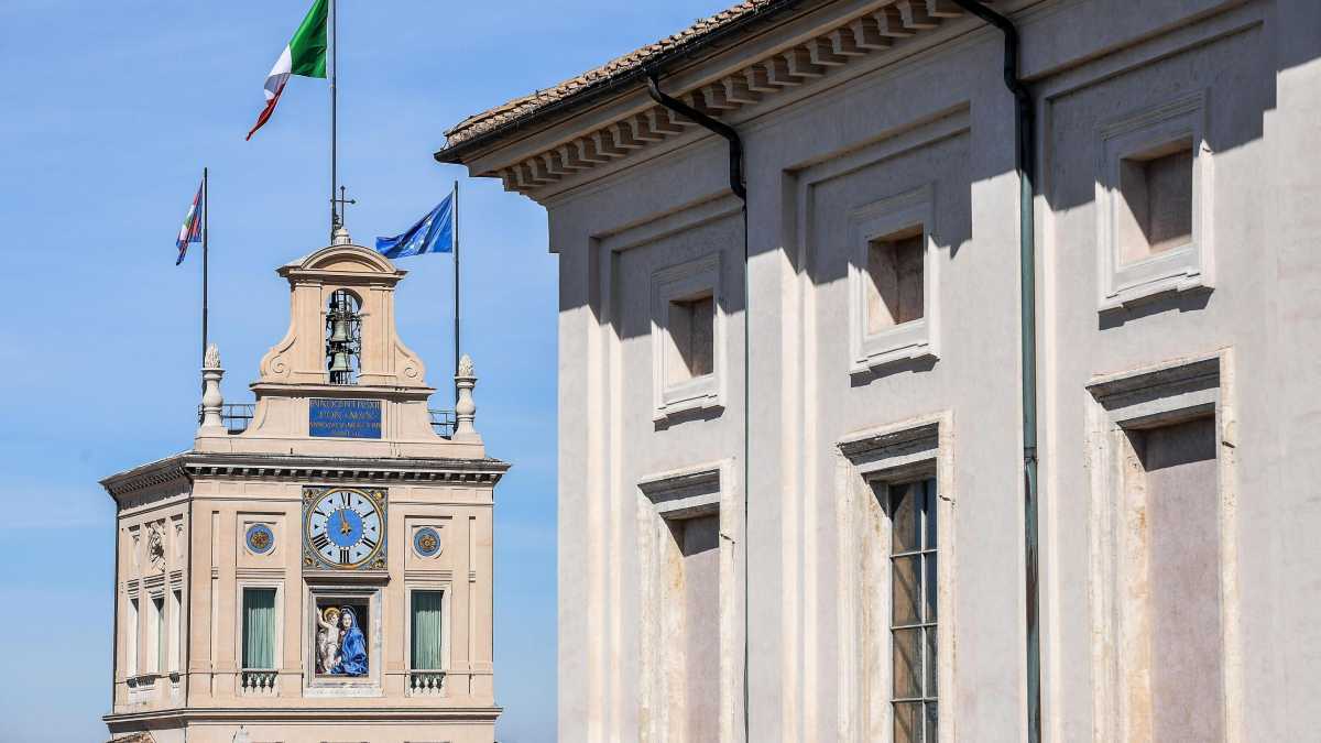 Immagine di Enrico Letta frena sul dopo Mattarella. Dietro c'è l'ipotesi Draghi