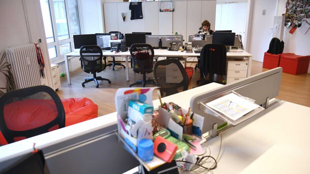 Immagine di Tutta la città riparte. Ma meno assembrata, un terzo resta smart