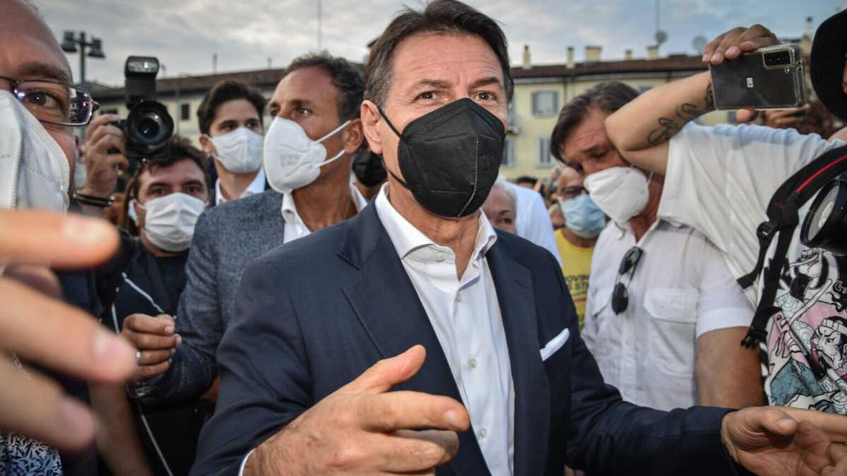 Immagine di Giuseppe Conte, lo stanchino del popolo
