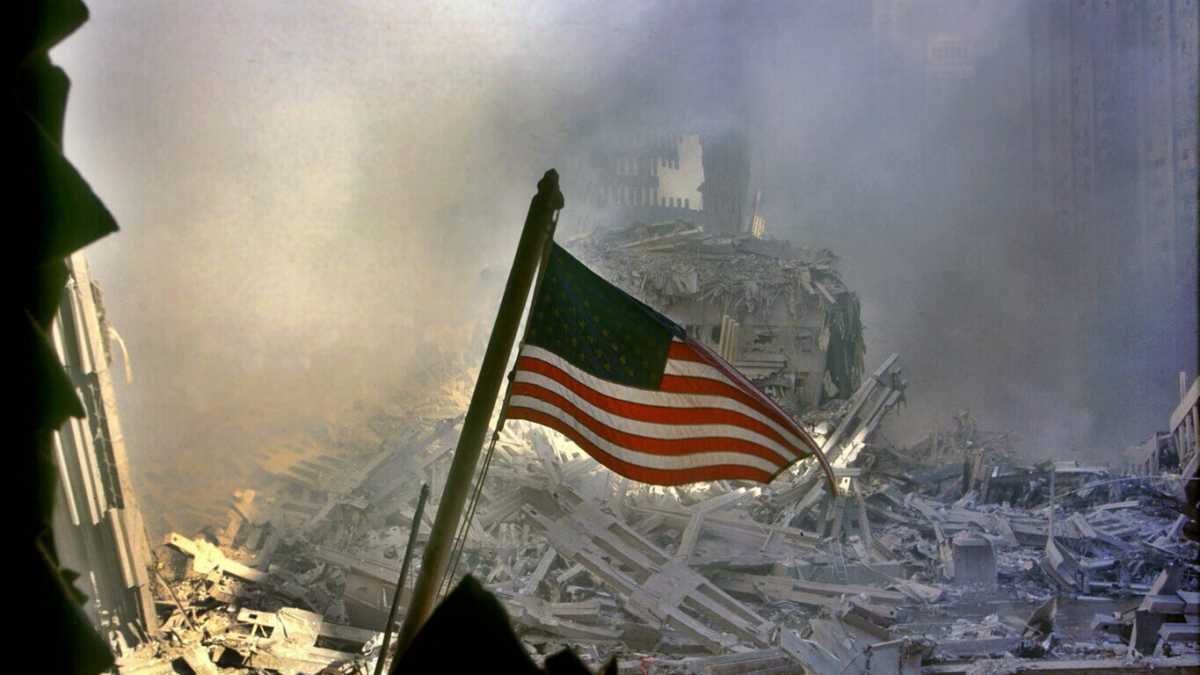 Immagine di L'America, noi e i frammenti di uno specchio rotto