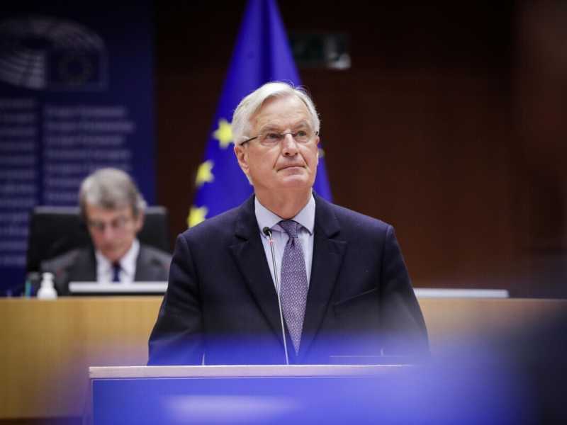 Barnier si confonde con Boris sulla “lezione della Brexit”