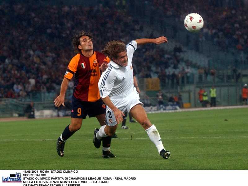 Vincenzo Montella e Michel Salgado, in campo all'Olimpico la sera dell'11 settembre 2001 (RENATO FRANCESCHIN / LAPRESS)