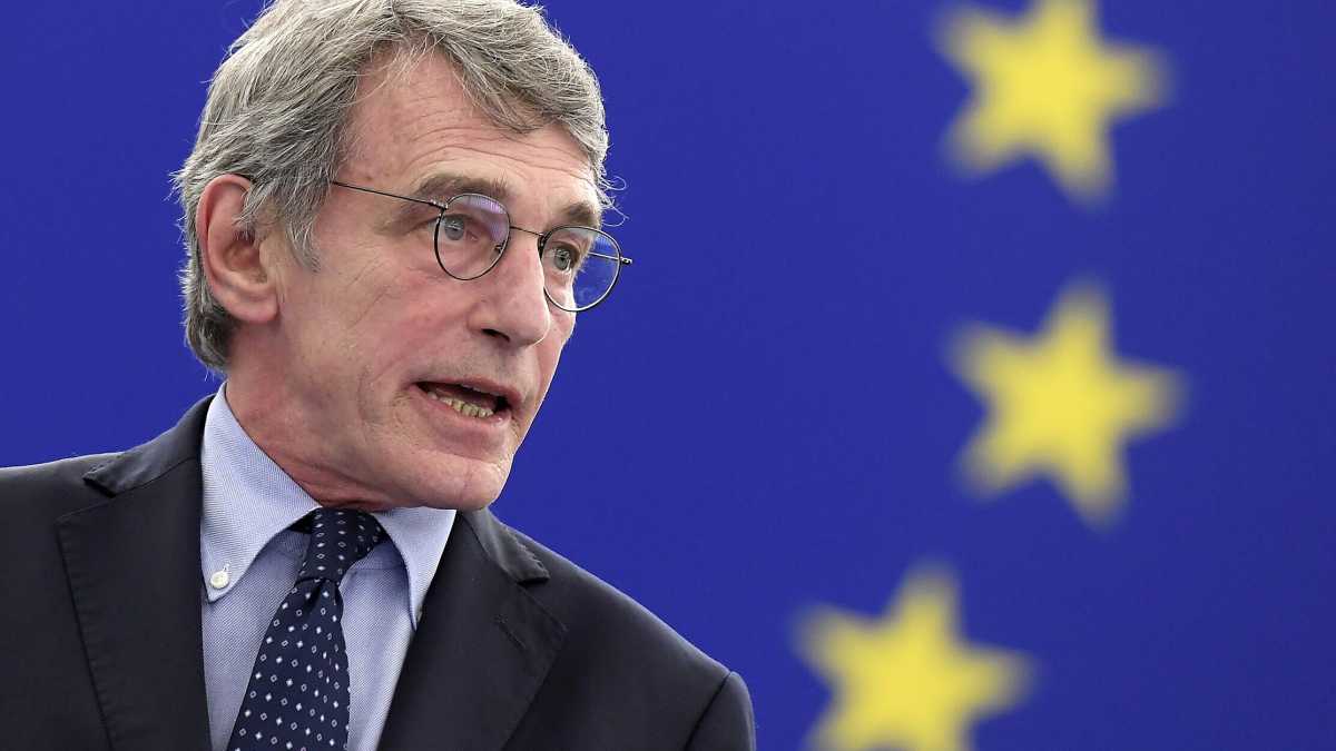 Immagine di David Sassoli è un emiro innamorato