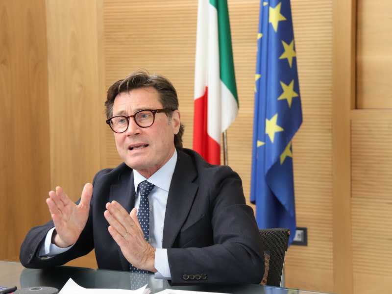 Confindustria Varese avverte Salvini: "Chi rema contro Draghi non fa l'interesse del paese"