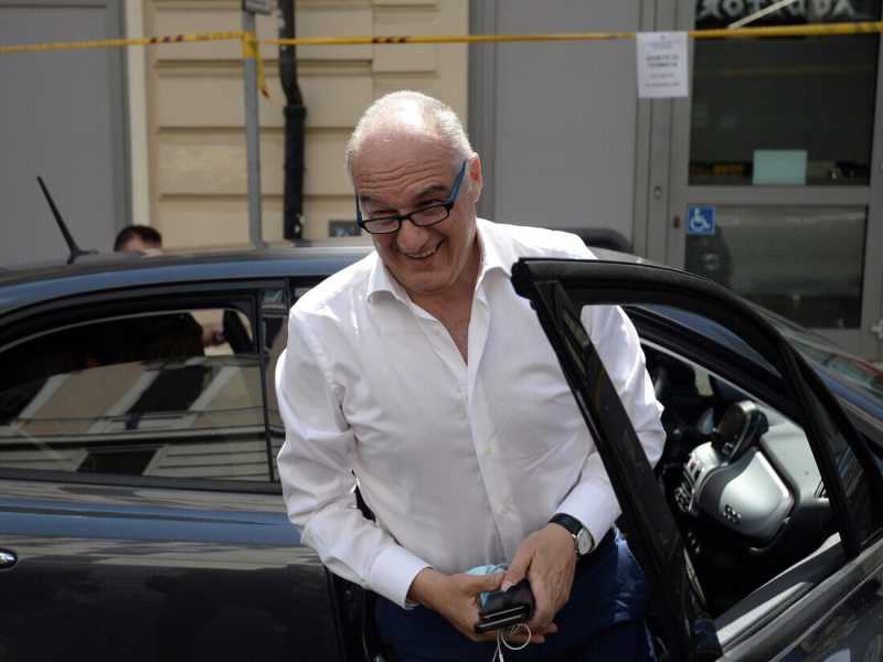 Michetti e il vaccino: "Non conosco la composizione del farmaco: non invito a farlo"