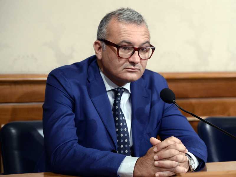 Zanetti si fa da parte, solo così si sblocca la nomina dell’Upb