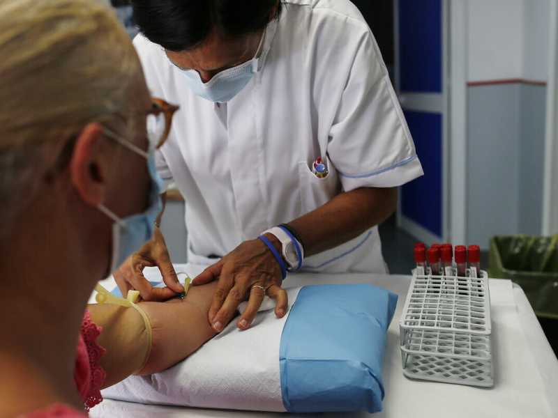 No, i vaccini non renderanno il virus più pericoloso