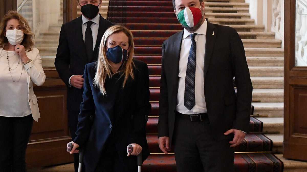 Immagine di Meloni e Salvini, gli ultimi dei No Vax