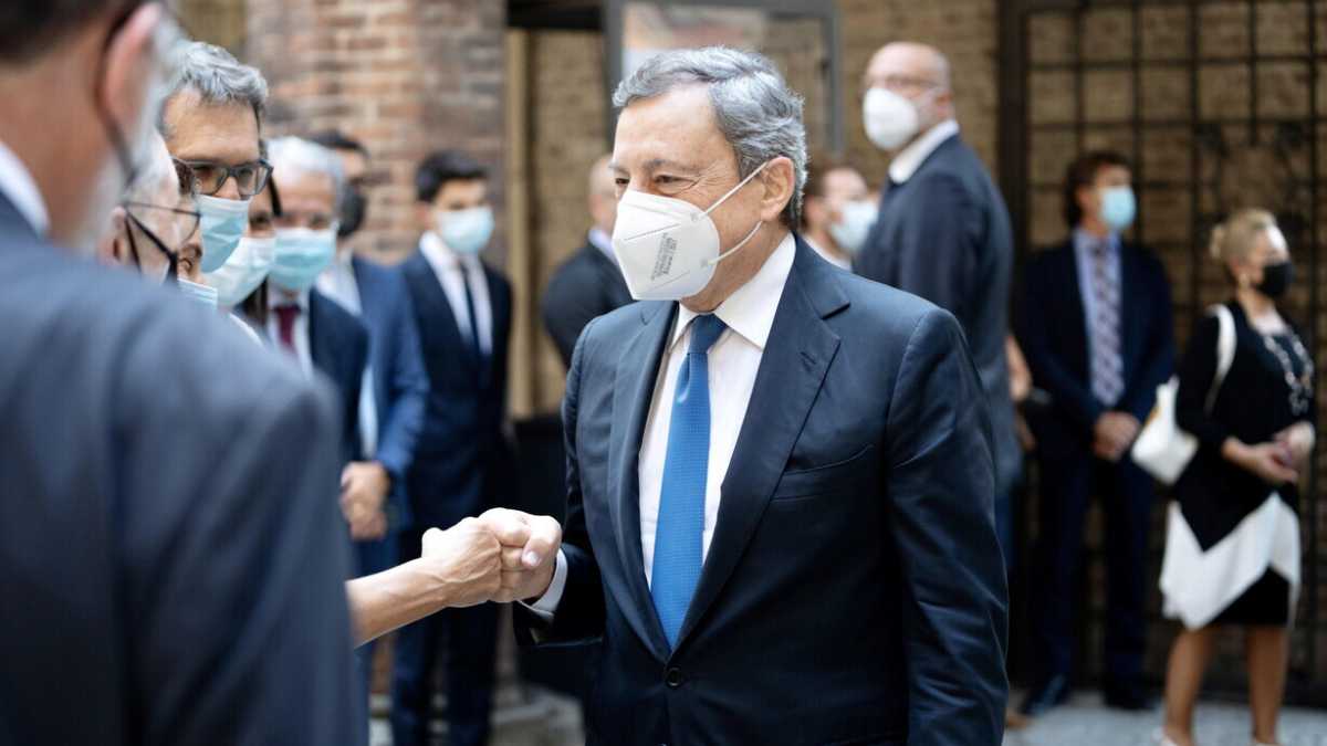 Immagine di Draghi omaggia la sinistra di governo. E ora Letta tifa per lui