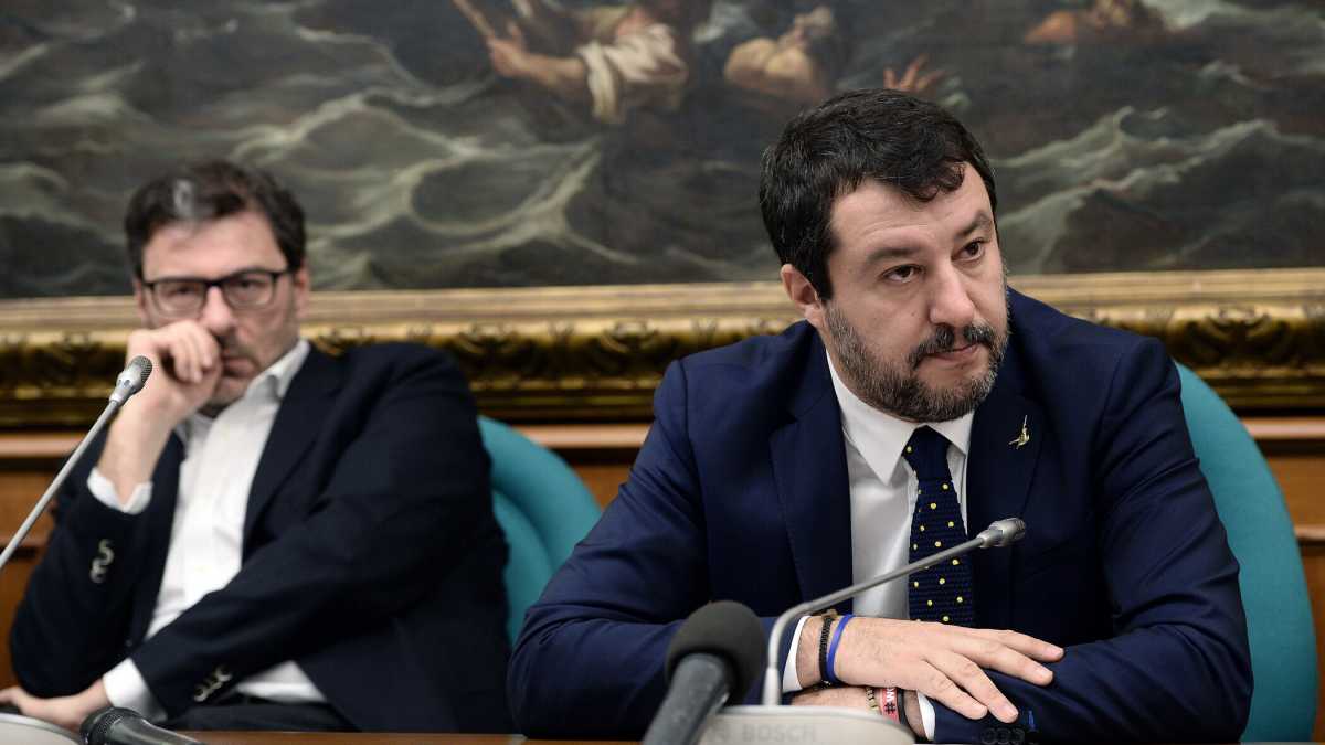 Immagine di Verso il commissariamento dell'estremismo leghista