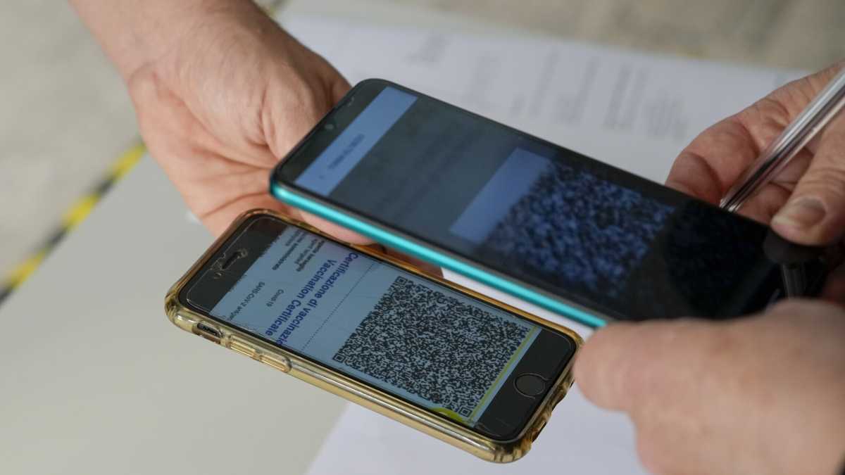 Immagine di Dal 15 ottobre obbligo di green pass al lavoro