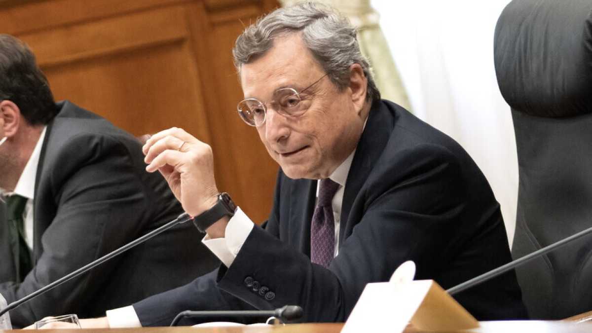 Immagine di Draghi e Giorgetti vogliono i vaccini, Salvini e Landini chiedono i tamponi