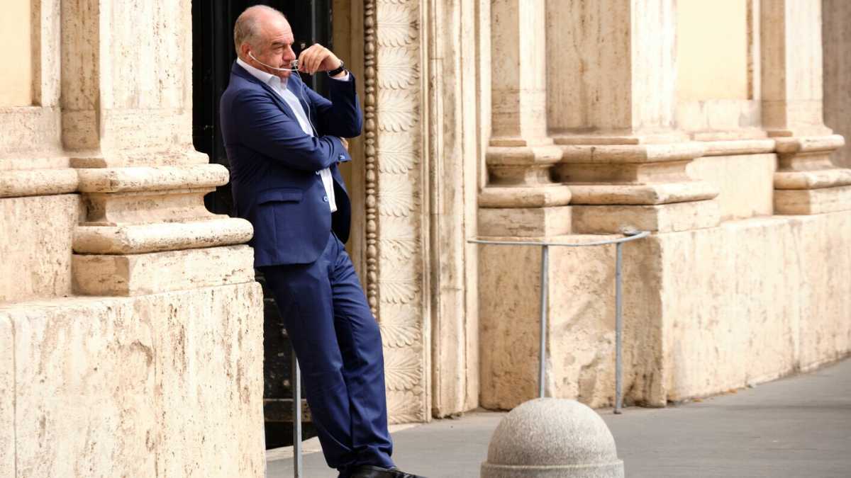 Immagine di Nascondi Michetti. Così il candidato sindaco sfugge a confronti e agenda elettorale