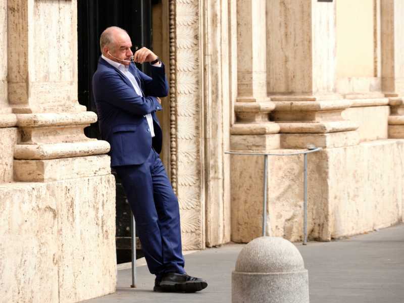 Nascondi Michetti. Così il candidato sindaco sfugge a confronti e agenda elettorale