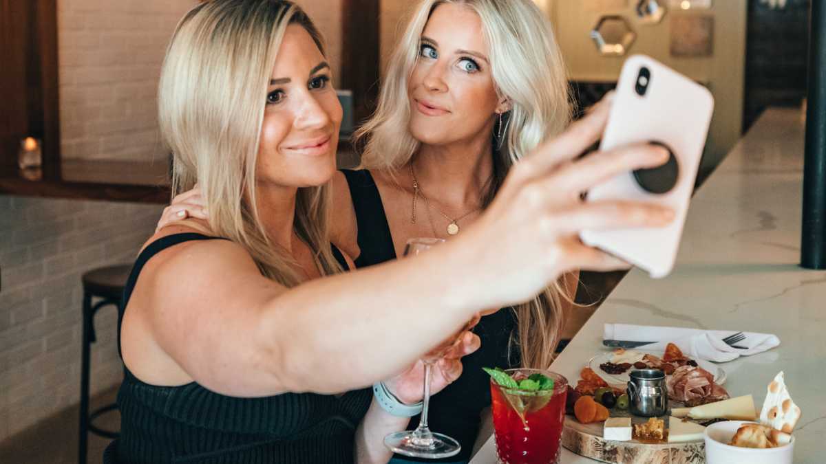 Immagine di Le nuove mamme social sono un'apologia dell'imperfezione