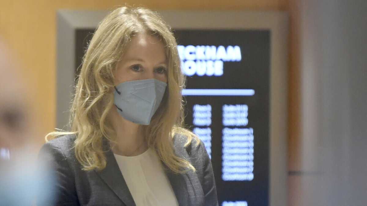 Immagine di Silicon crac. È iniziato il processo contro Elizabeth Holmes